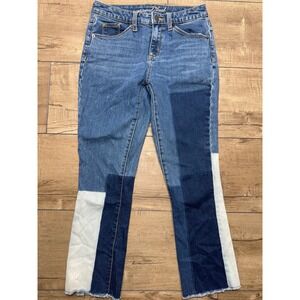 Universal Thread Women's Jeans Size 0/25R Blue‎ Patchwork Cropped Raw Hem Denim